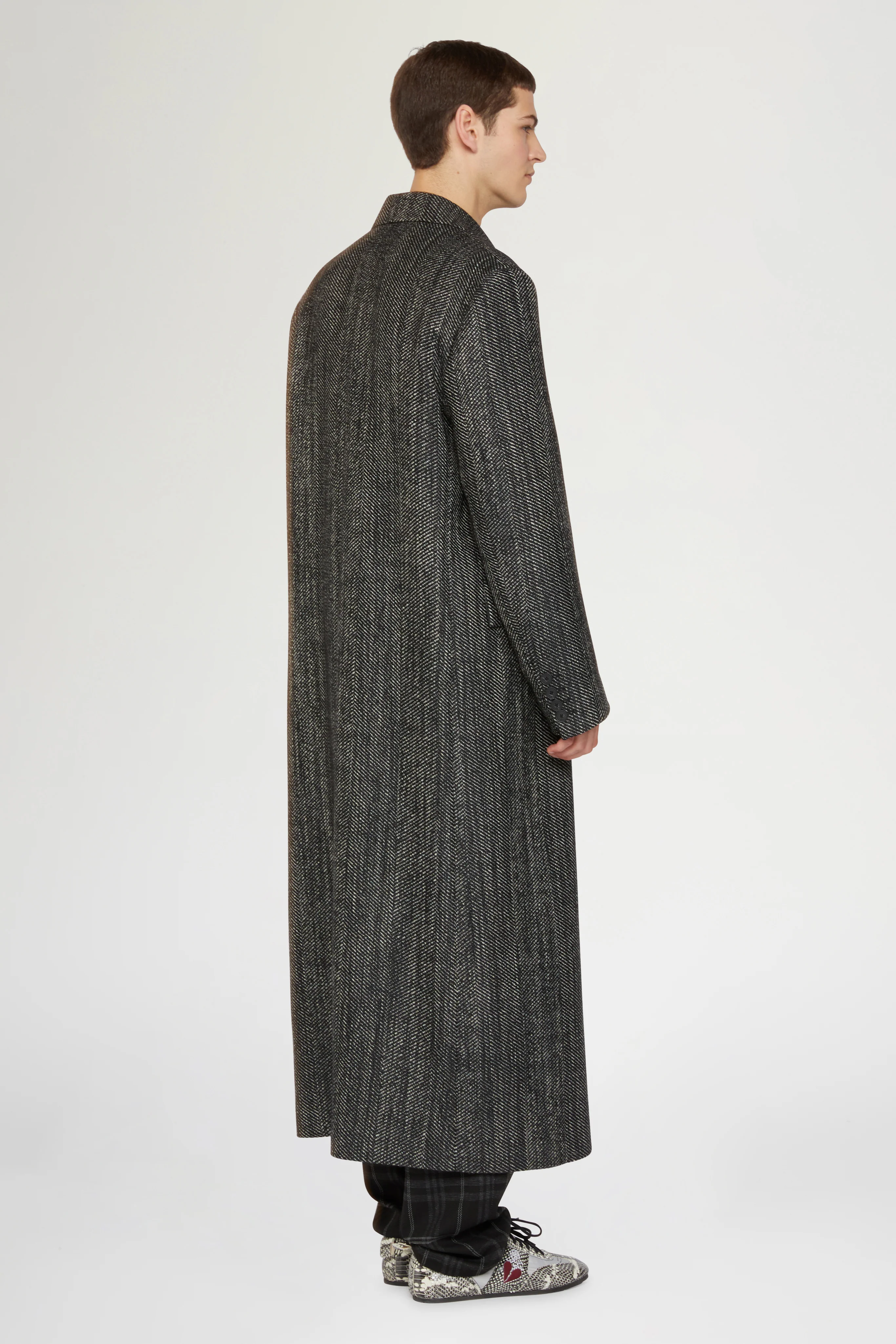 Long Tailored Coat in Wool - Image 3