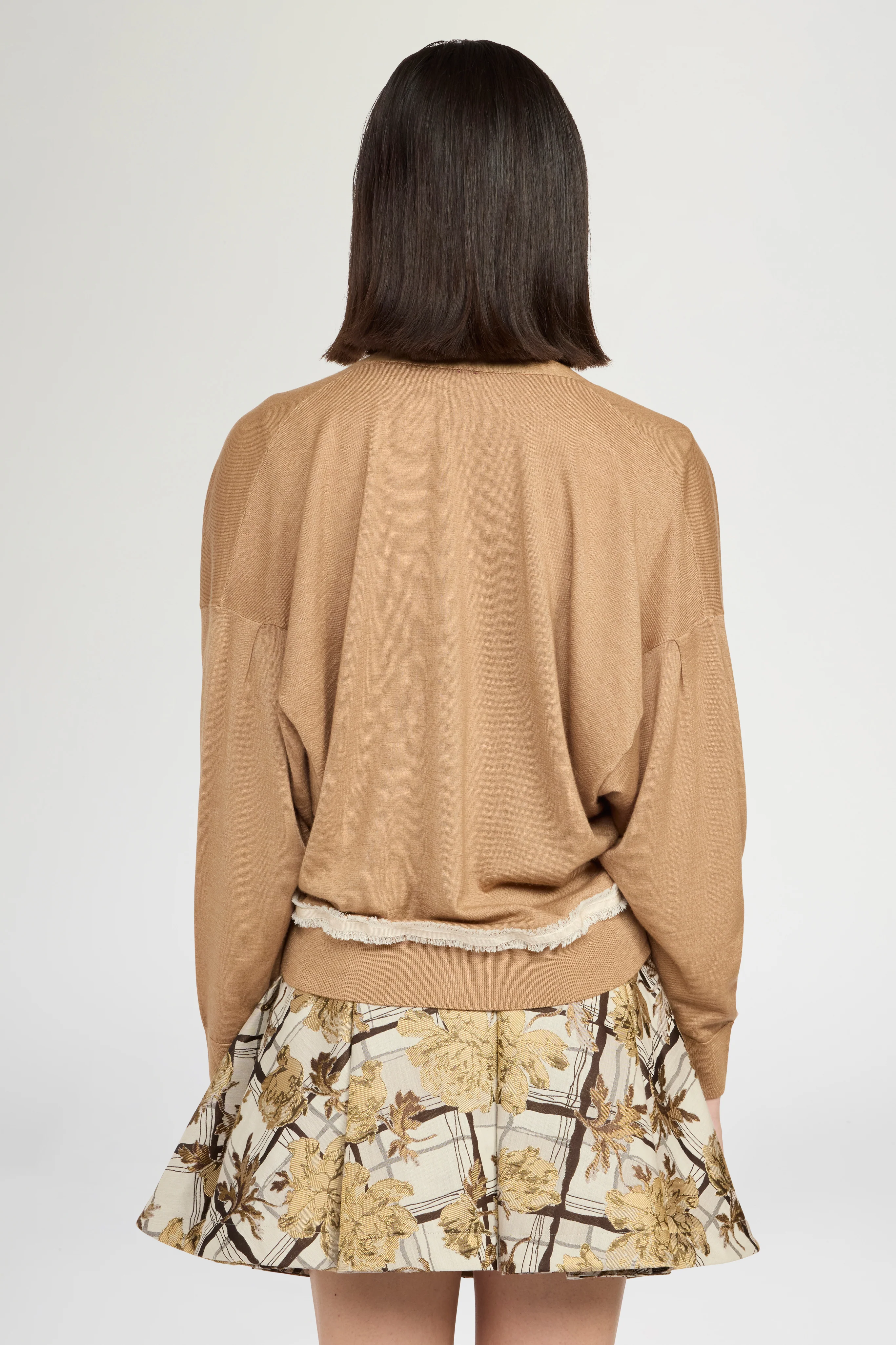 V-Neck Camel Cashmere Cardigan With Contrast Detail - Image 3