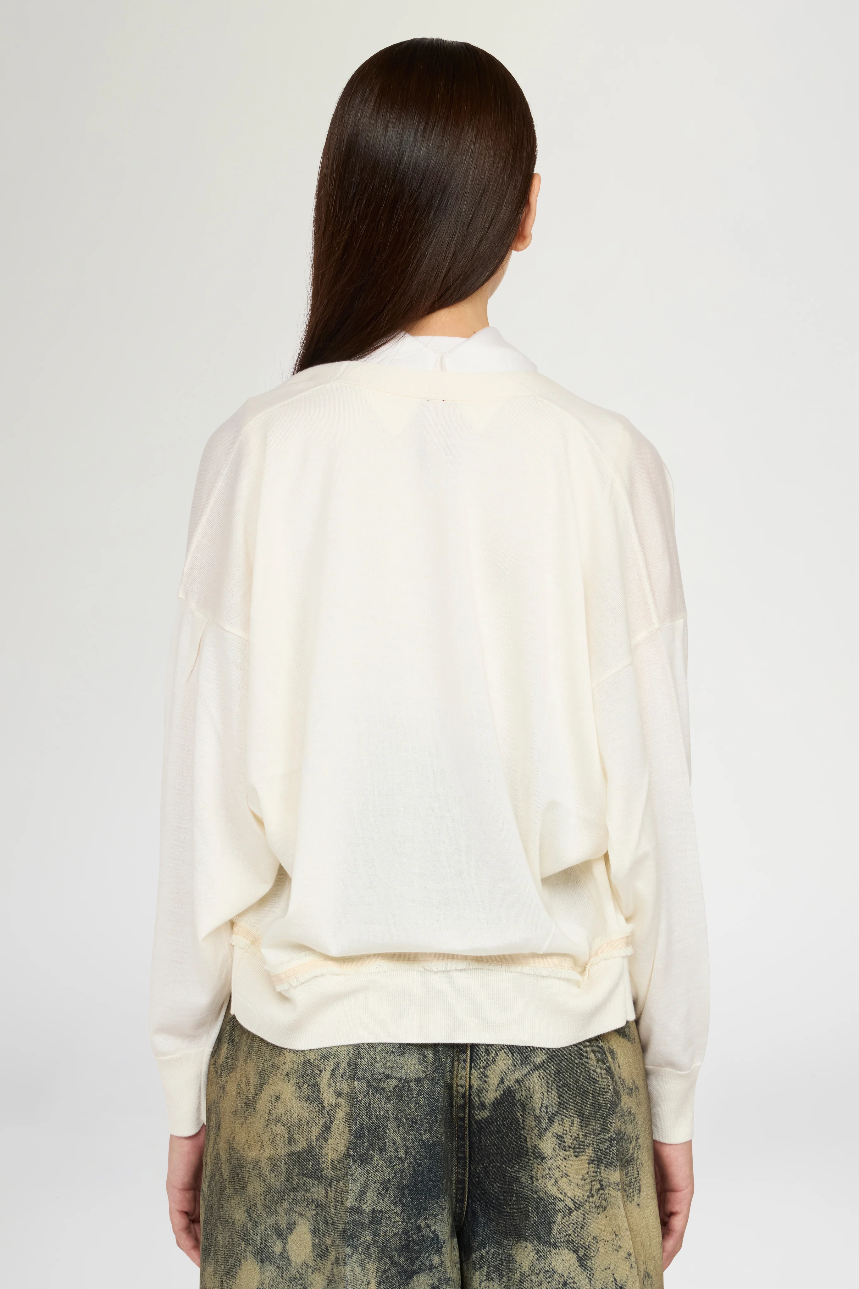 Ivory Cashmere V-neck Cardigan - Image 3