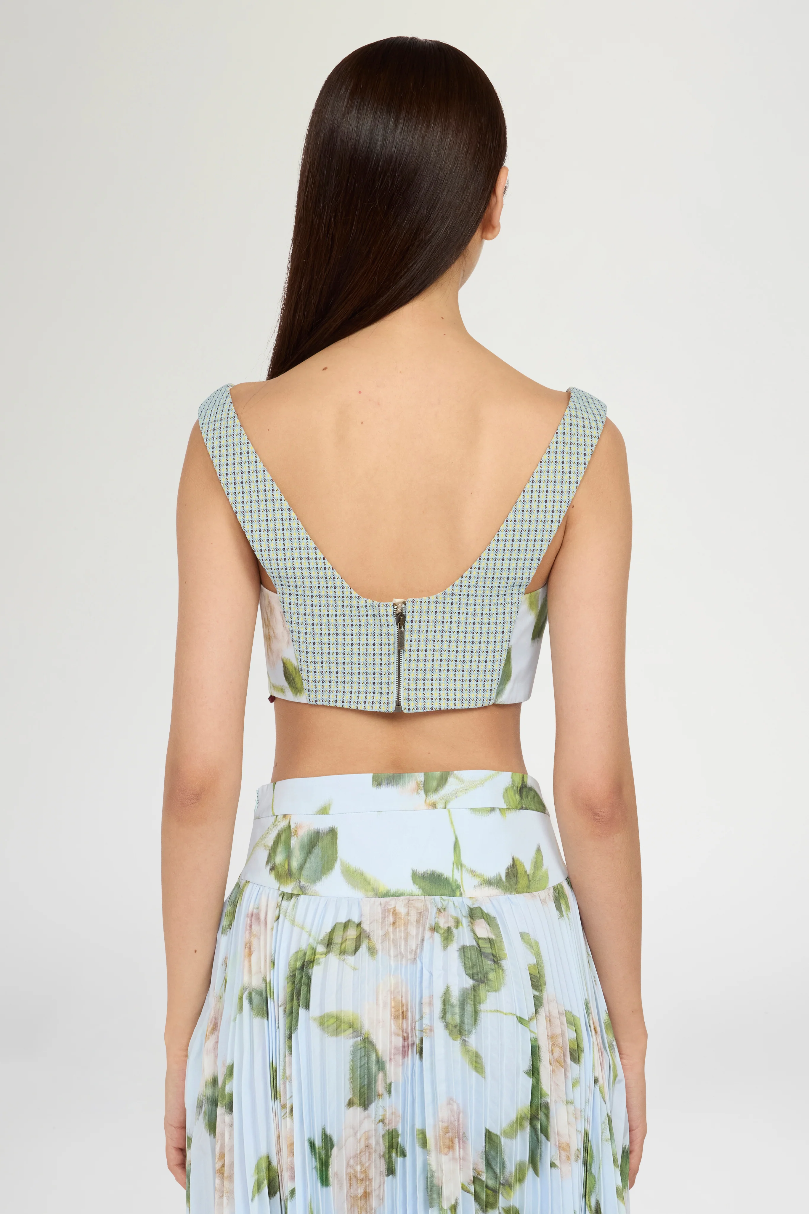 Ballerina-Neck Structured Bra with Contrast Fabrics - Image 3