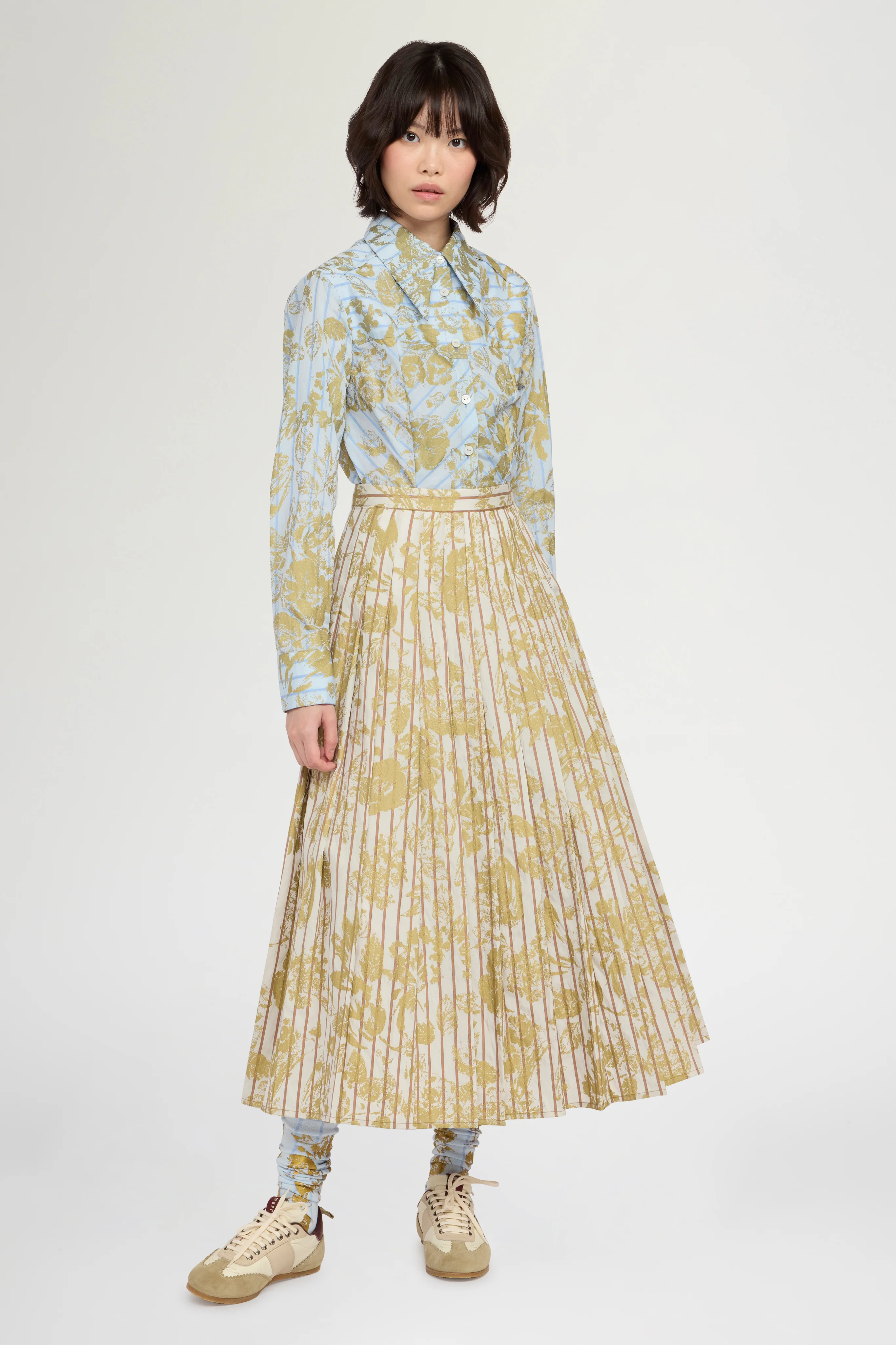Blue Gold Floral Long-Sleeve Shirt - Image 2