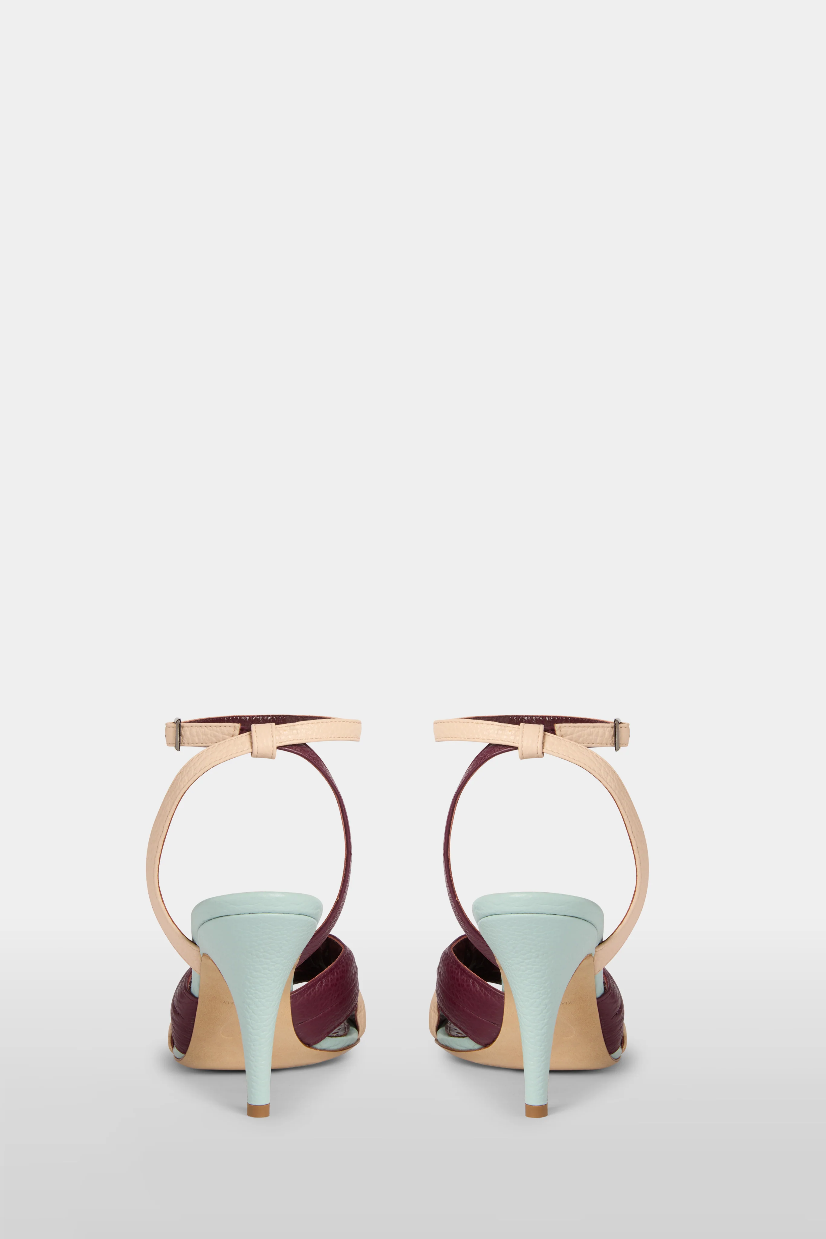 Curvy - Image 3