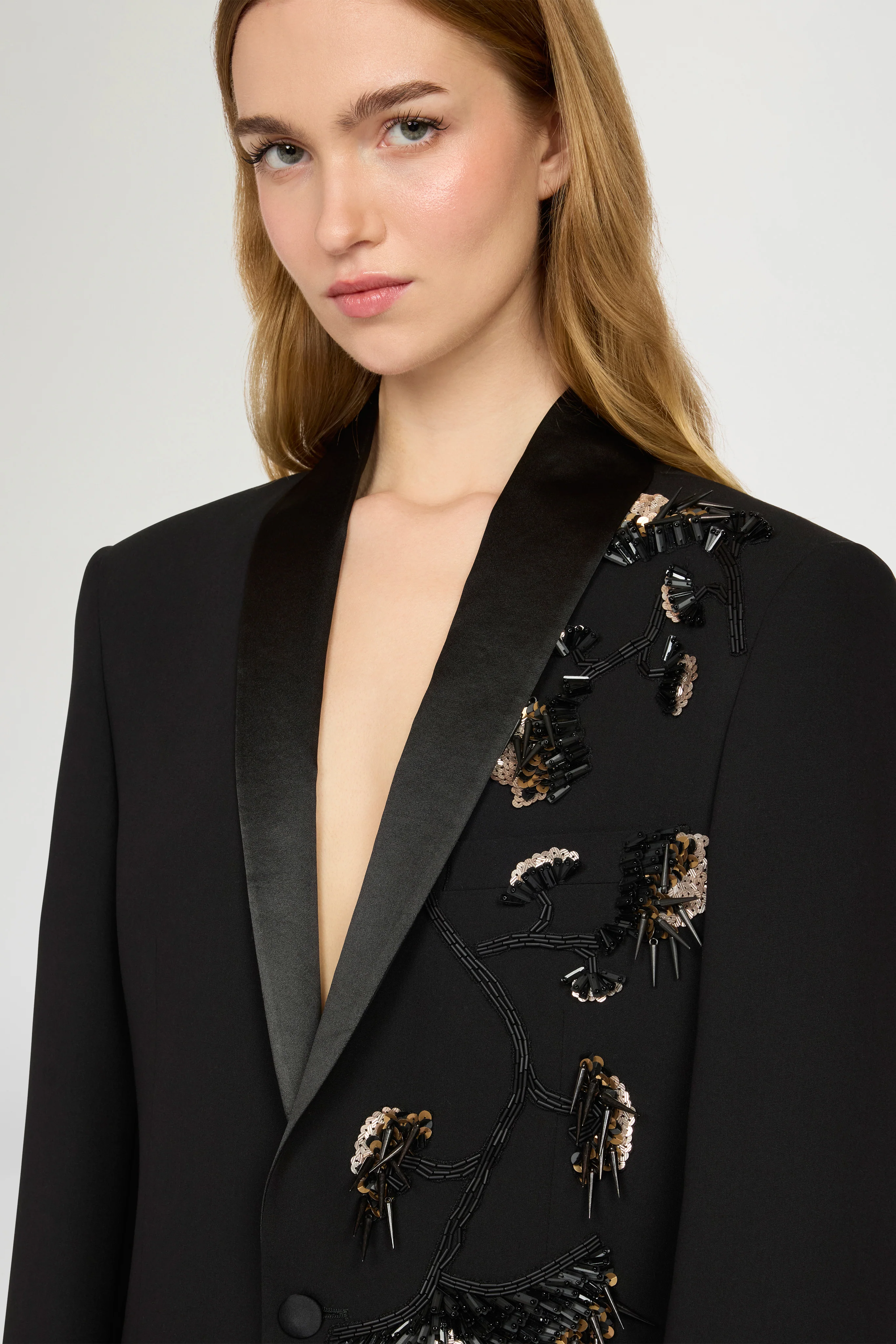 Embroidered Ramage Smoking Blazer - Image 4