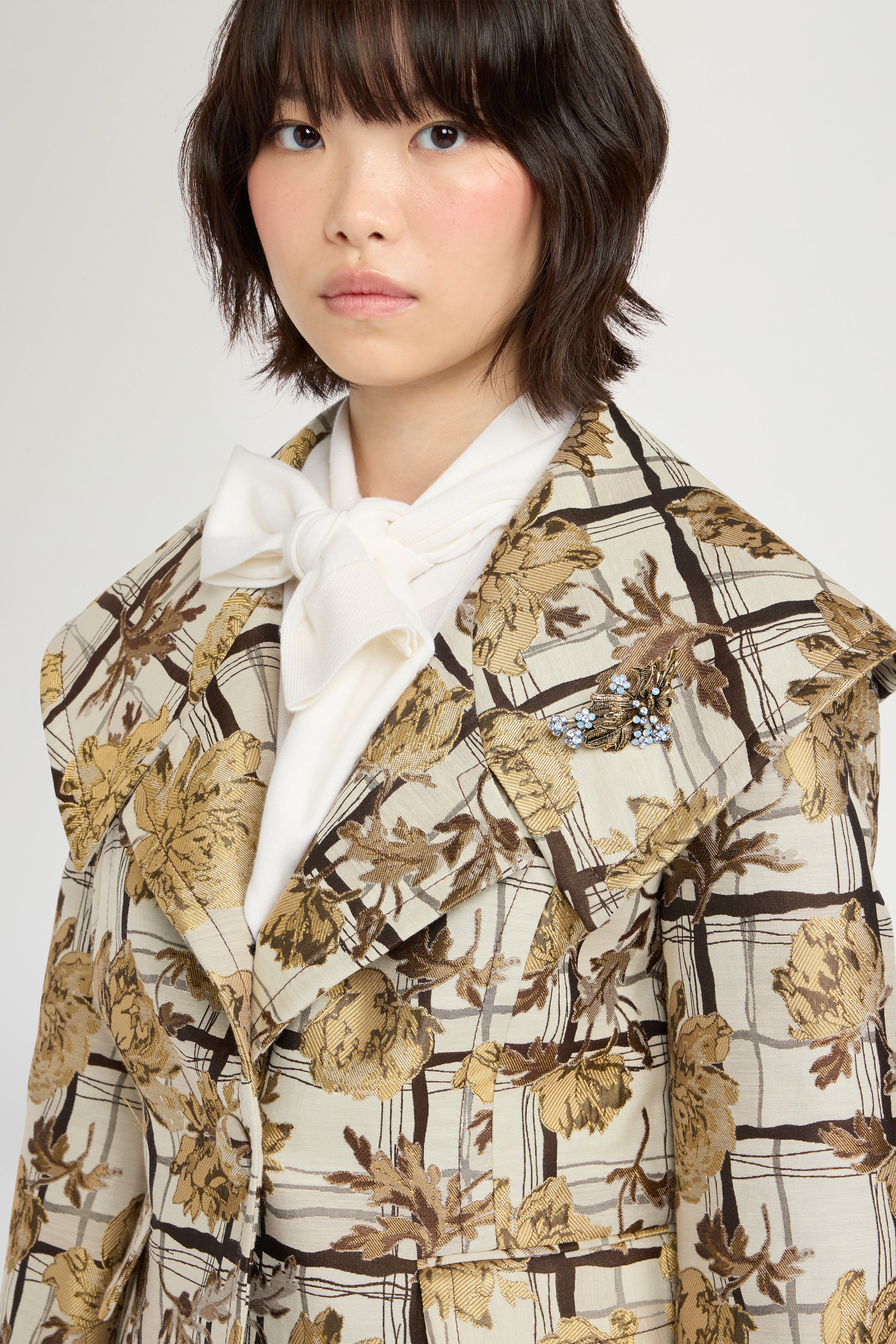Floral Brocade Jacket with Maxi Lapel - Image 4