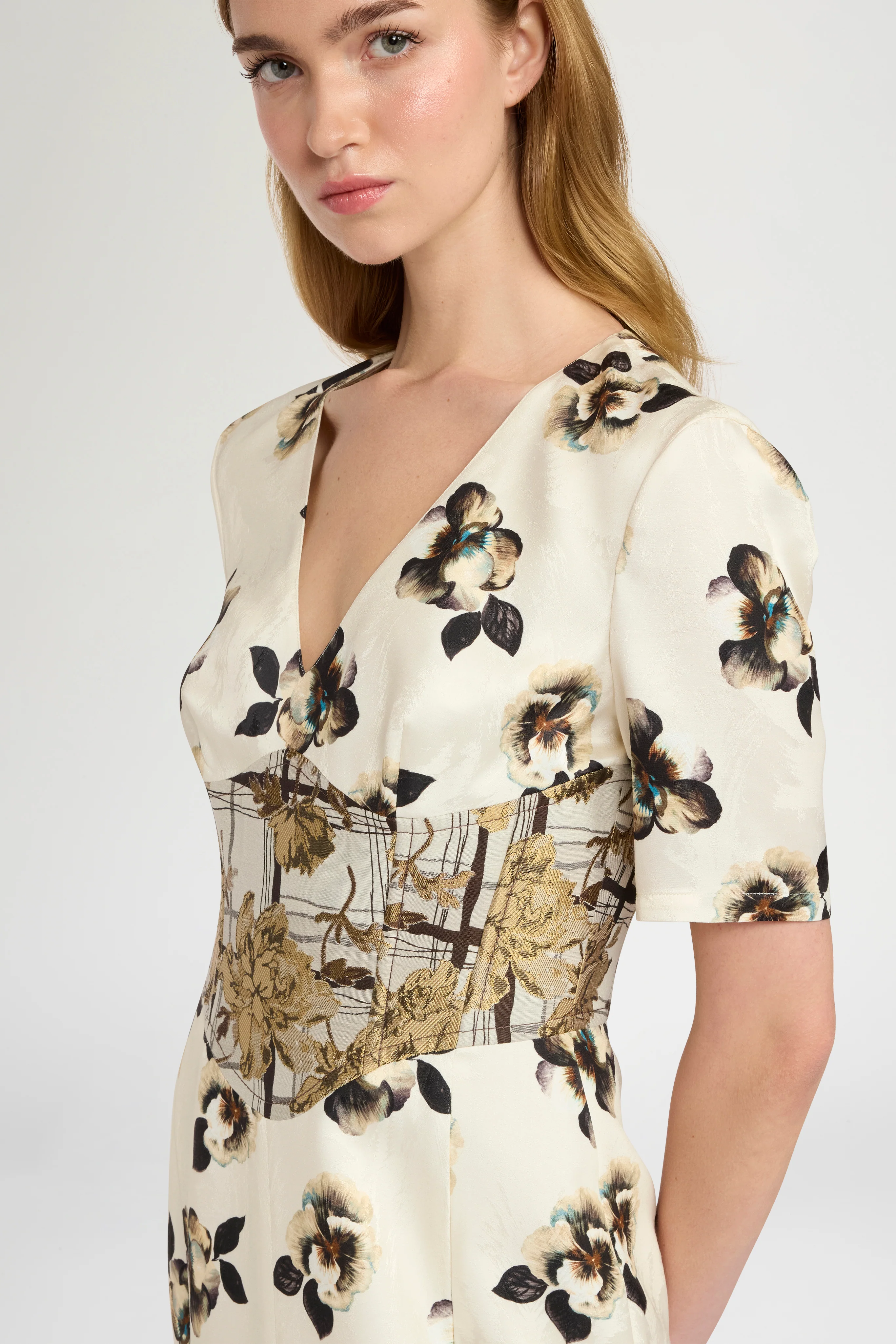 Midi Sheath Dress in Moiré Damask - Image 4