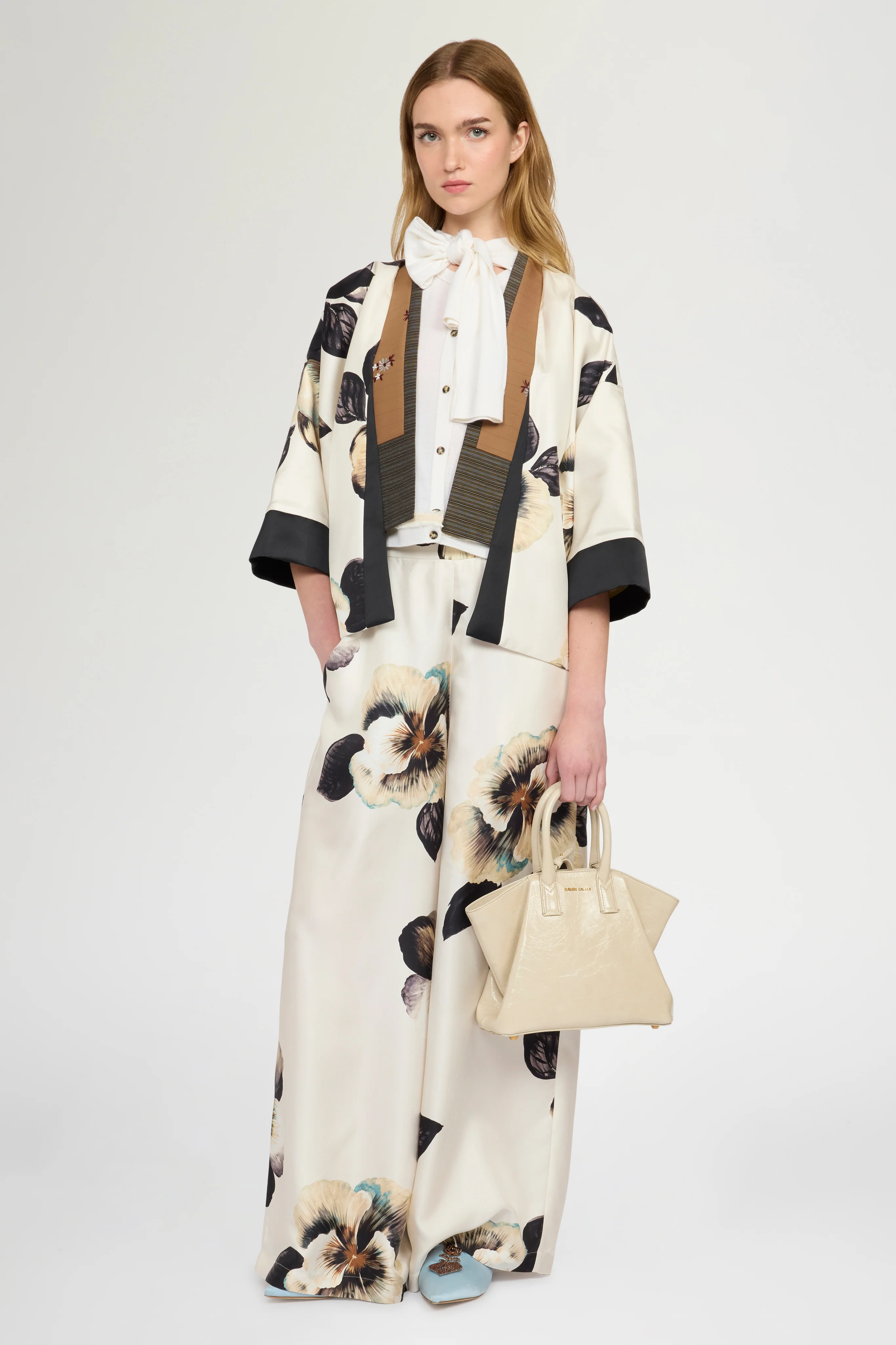 Palazzo Pants in Silk Twill with Floral Print - Image 2