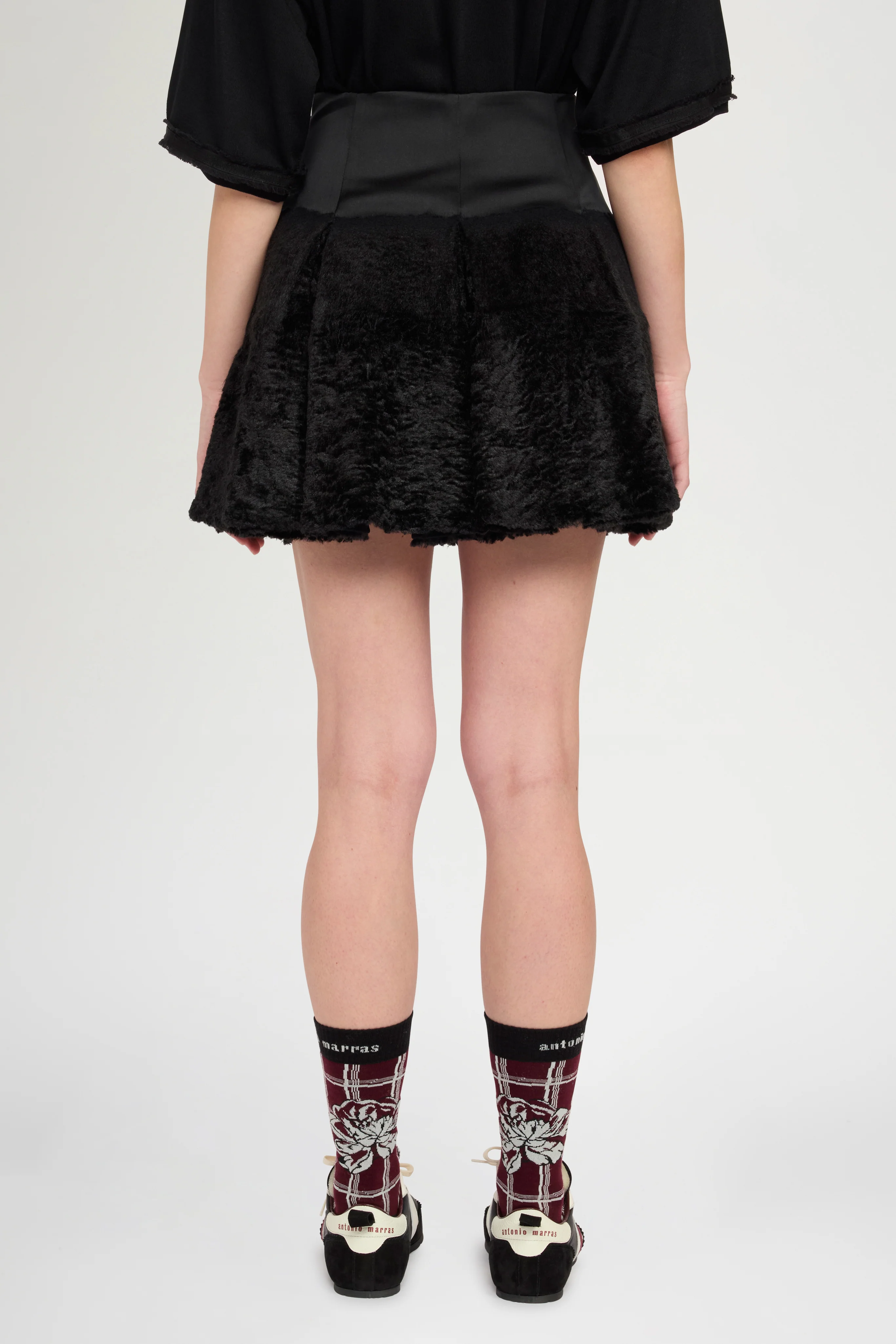 Short Duchesse Skirt With Fur Detail - Image 3