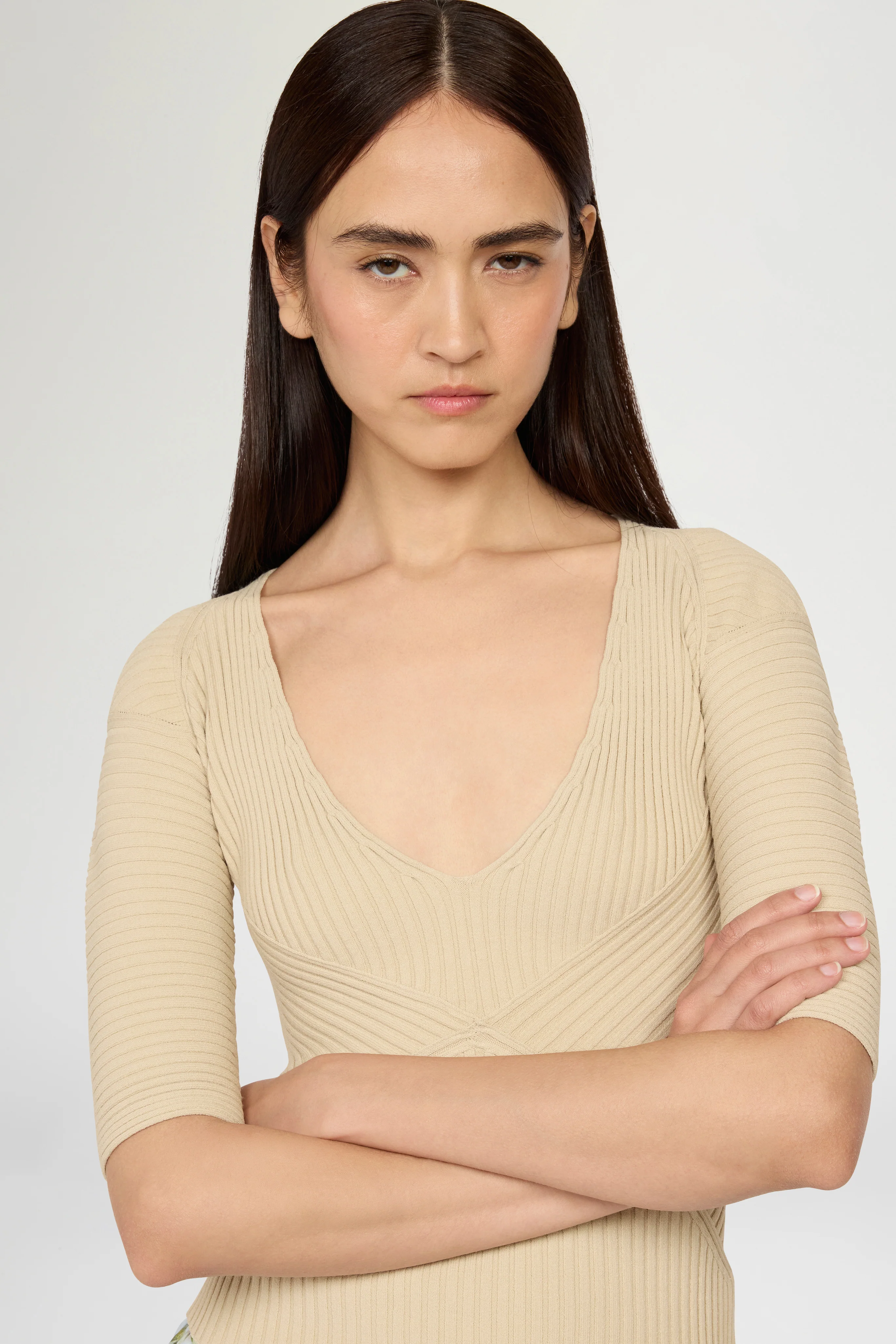 Short-sleeve ribbed top in beige - Image 4