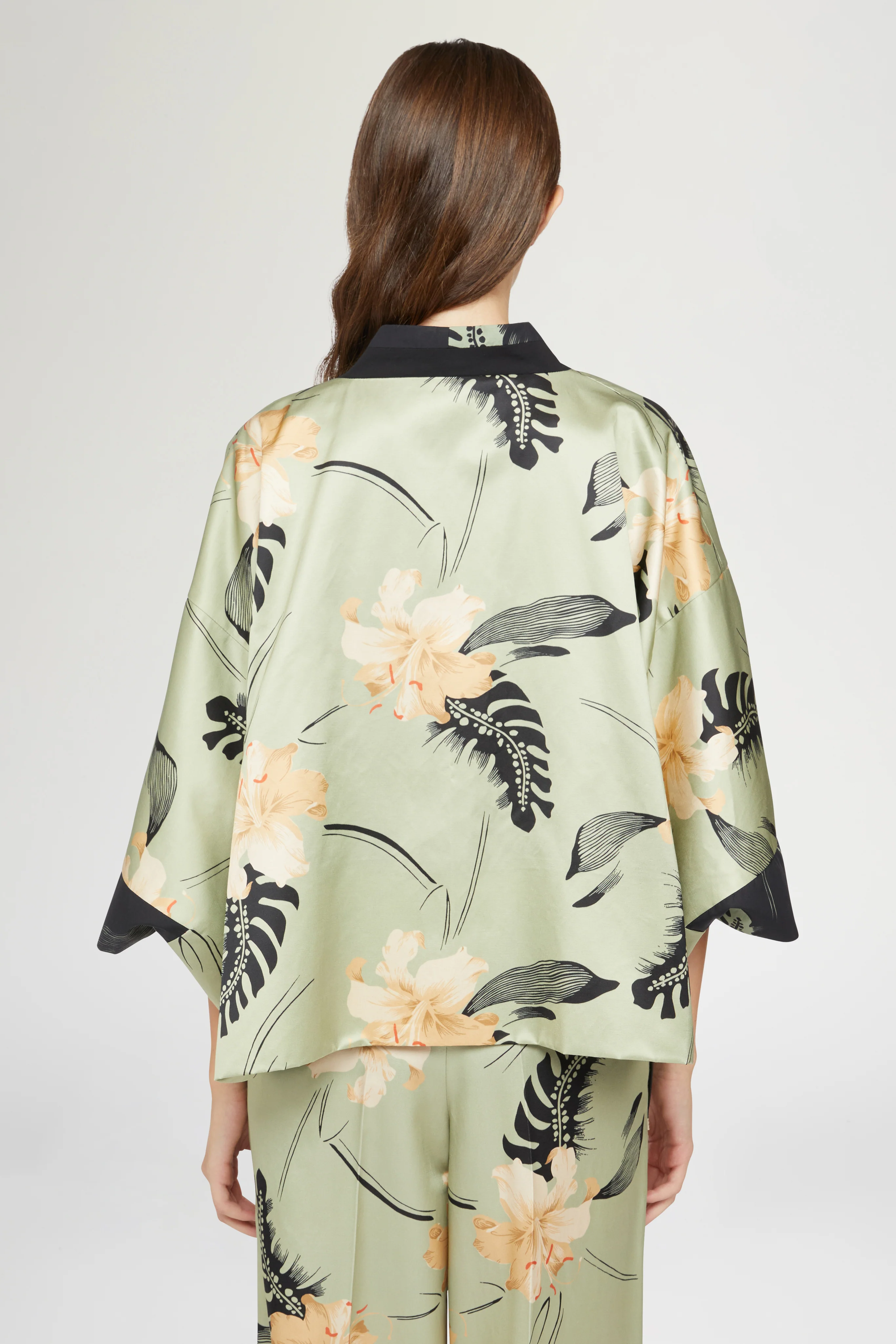 Kimono Ibiscus Print - Image 5