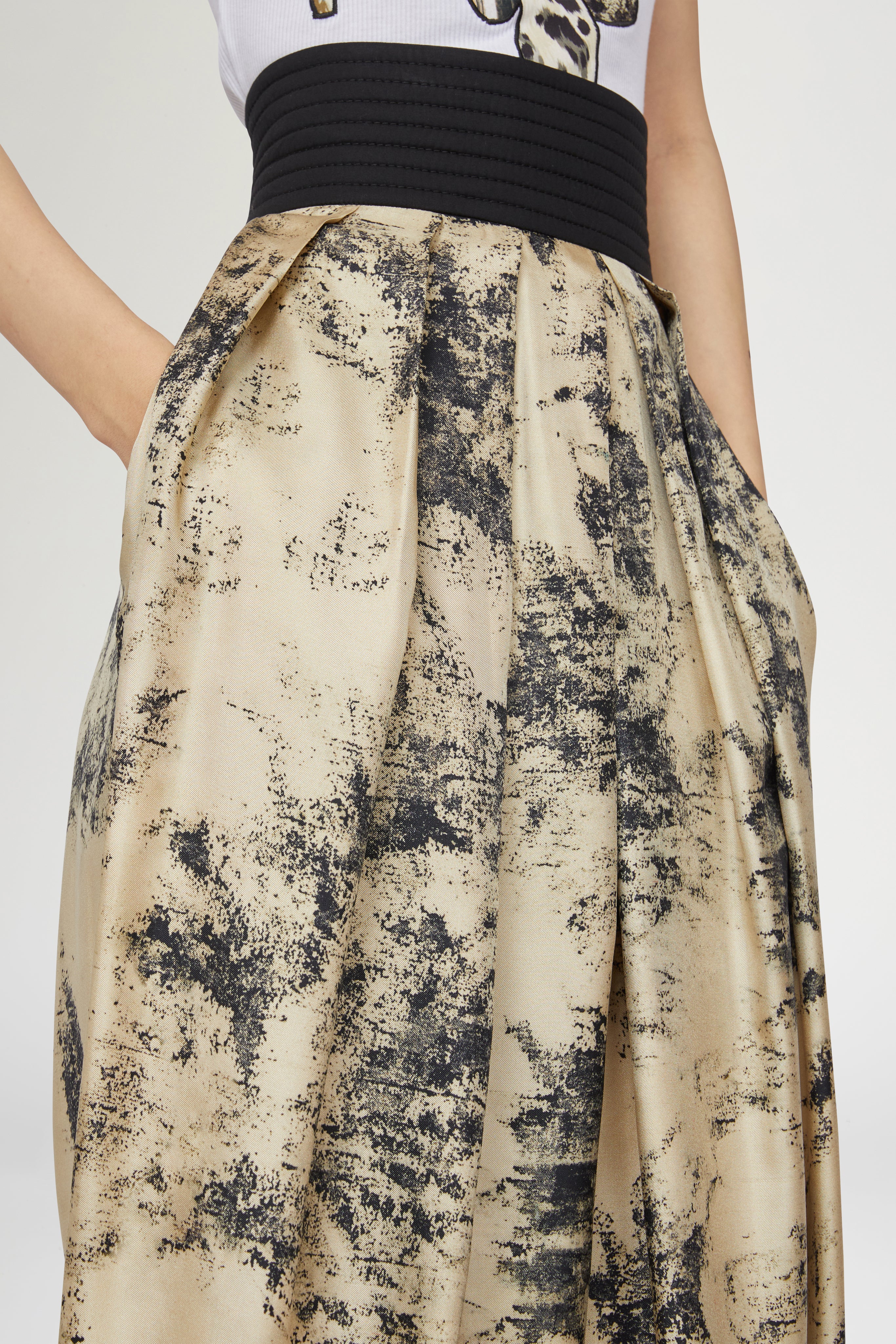 Wide-Leg Pants Tropical Print - Image 6
