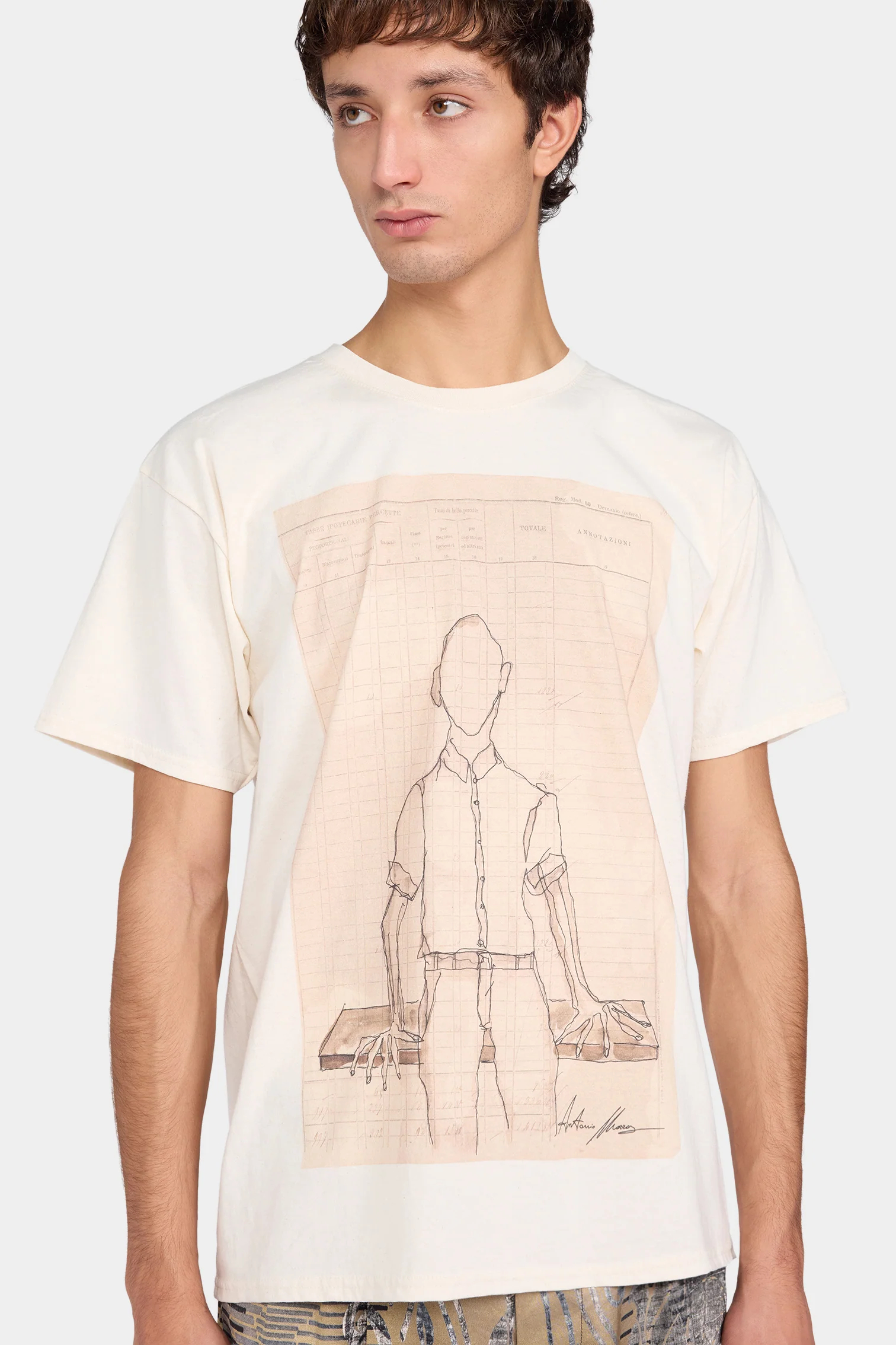Ivory Sketch Print T-shirt - Image 4