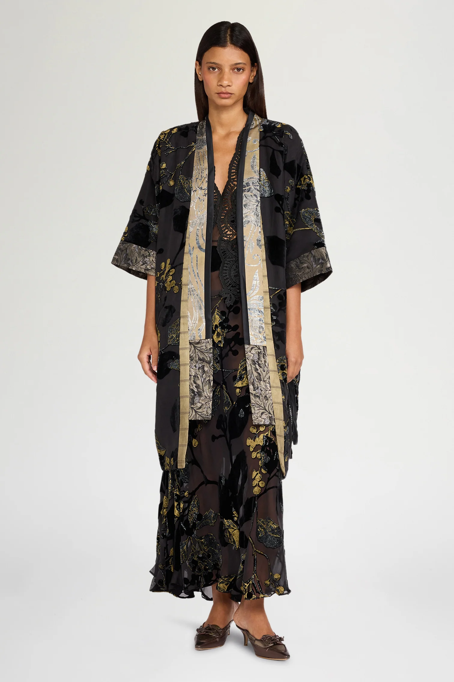 Black and Gold Devoré Kimono - Image 2